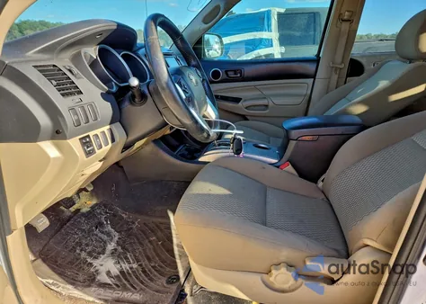 2015 Toyota Tacoma Double Cab Prerunner z USA, uszkodzony, nr VIN 3TMJU4GN3FM189699